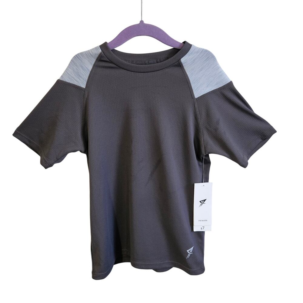 Primark Kids Size 6-7Y Athletic Tee Shirt Gray Colorblock Sporty Two Tone NWT